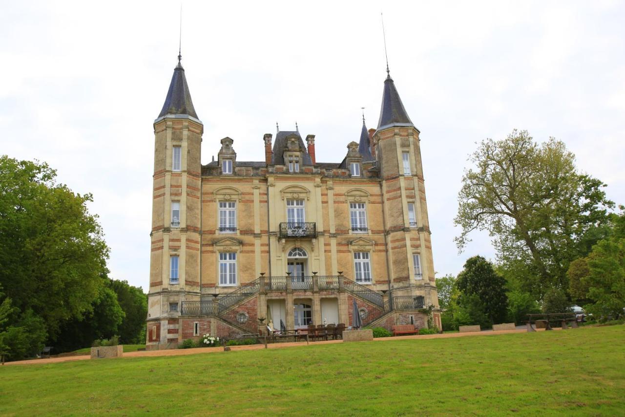 Chateau De La Moriniere Beaupreau-en-Mauges Bagian luar foto